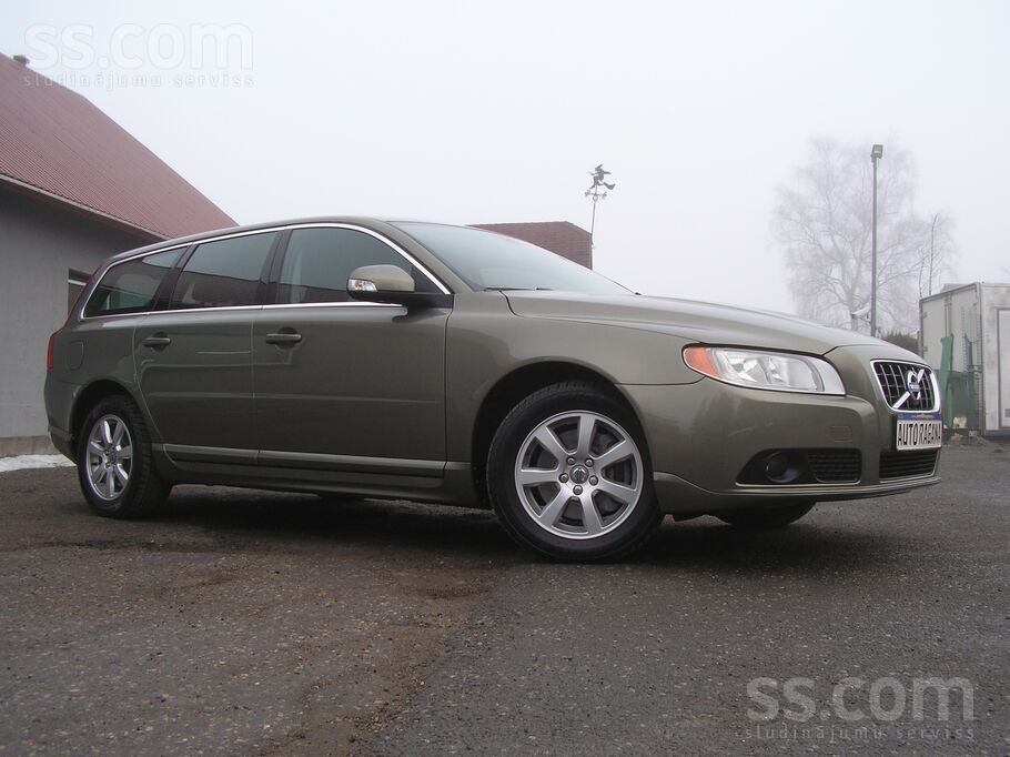 Volvo Tikko no Holandes. Volvo V70 Family-iebūvēti bērnu