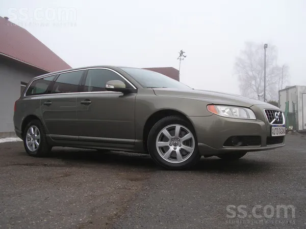 Volvo Tikko no Holandes. Volvo V70 Family-iebūvēti bērnu