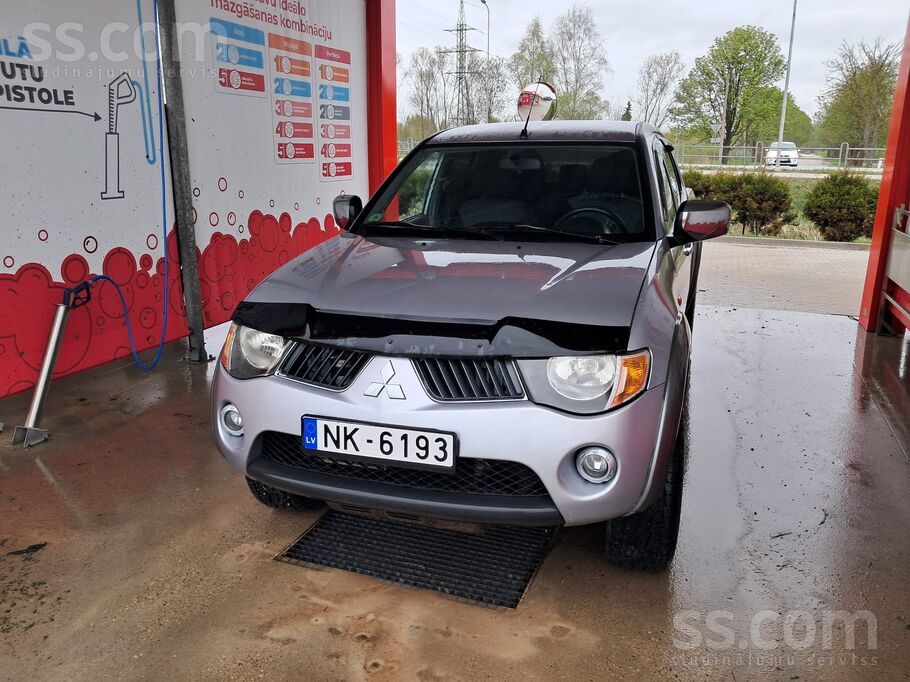 Mitsubishi Visas apkopes veiktas laicīgi. Nesen nomainīta zob