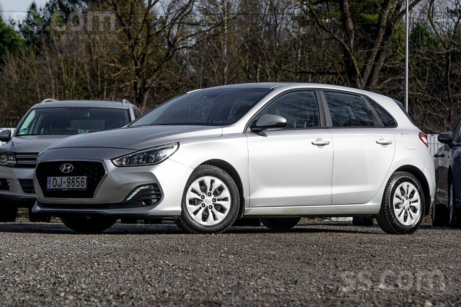 I30, mehānika, ekonomisks dzinējs, face lift modelis, nesen ievesta. Komplek