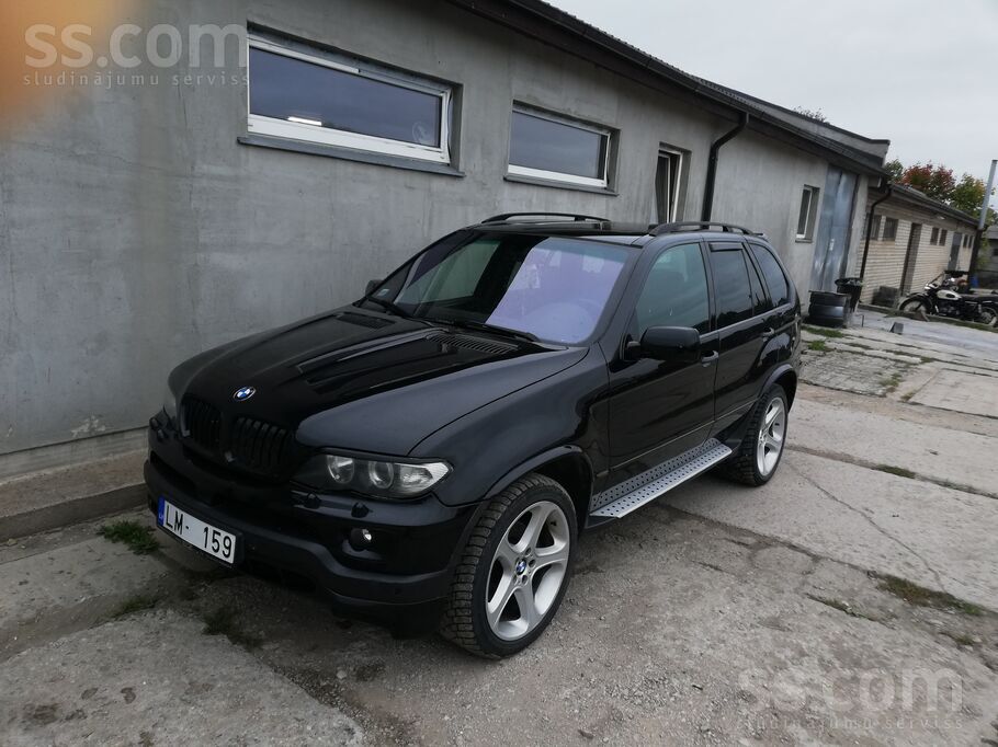 BMW Nesen nomainīti bremžu diski un kluči jauns akumul