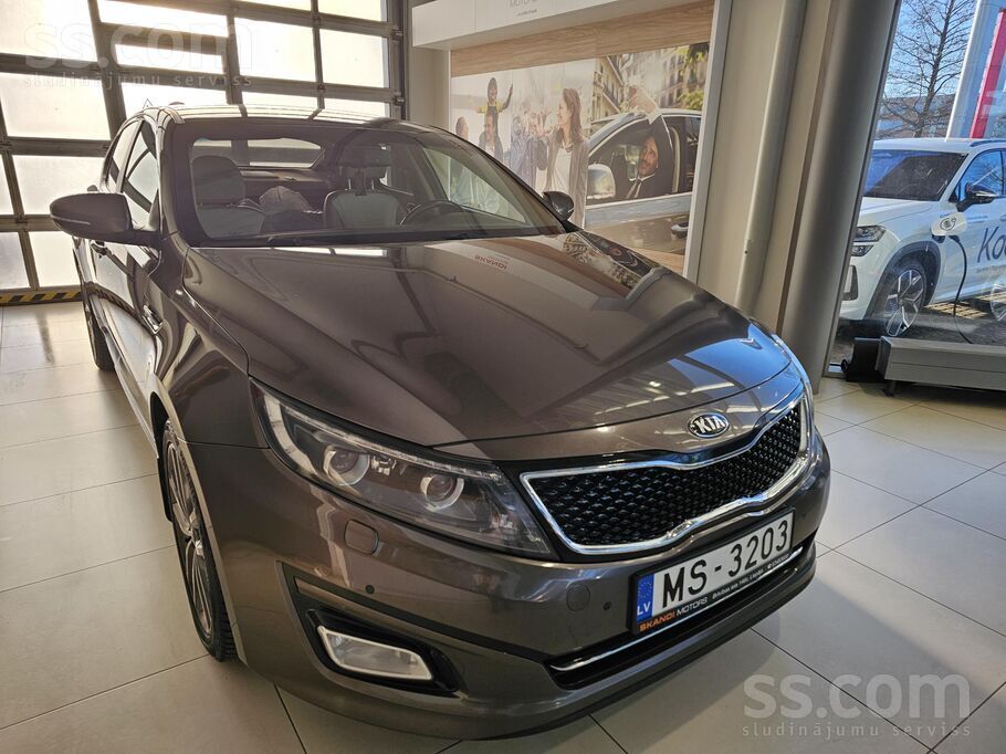 Auto salons pārdod:
Automašīnu Kia Optima 1.7D. , 100 Kw. , AT. , 2Wd