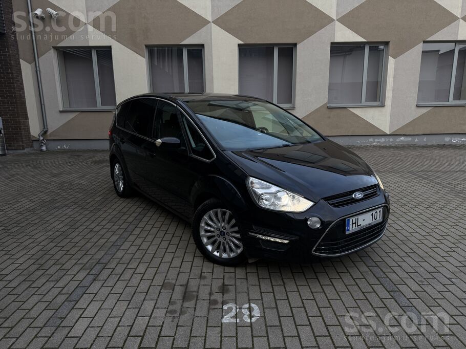 Ford Auto no francijas viens saimnieks bez rūsas pazīmē
