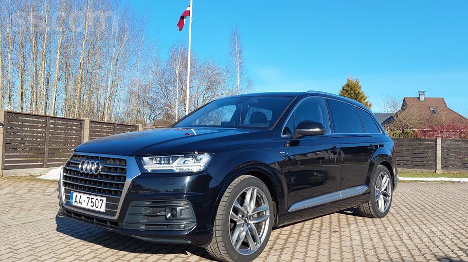 Audi Īpašnieks pārdod Audi Q7 S-line izcilā tehniskā un