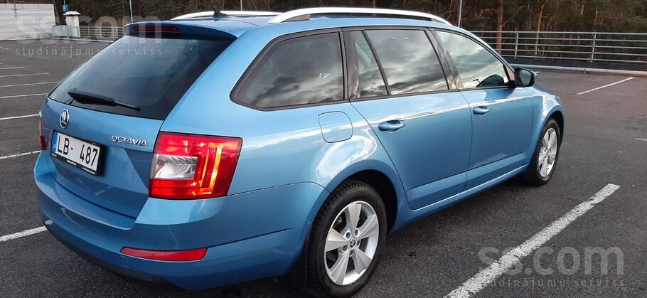 09.2013., 110kW, 2, 0 dīzelis, 6-ātrumu automāts, Webasto ar pulti, kruīzkon