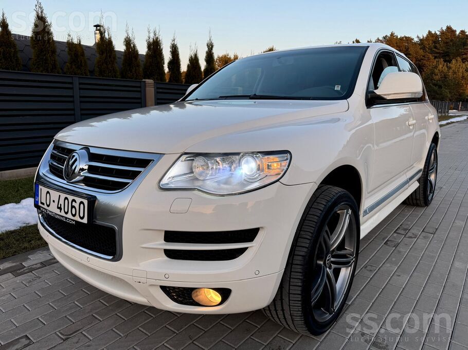 Volkswagen VW Touareg 3.0Tdi R-line White Pearl 165kW Facelif