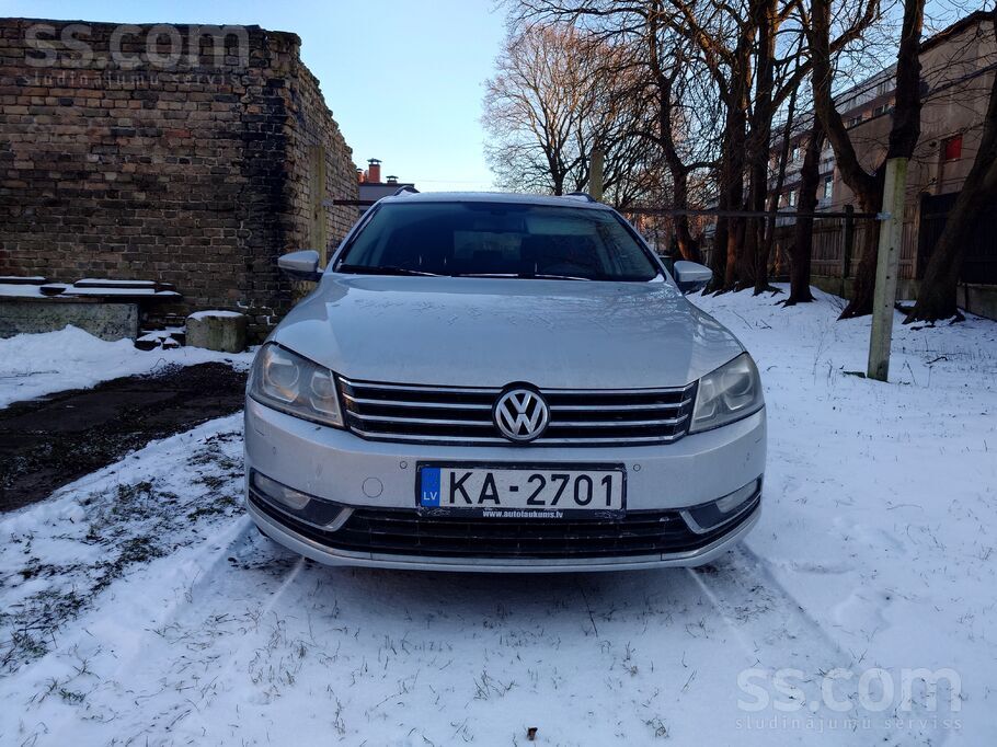 Volkswagen Pārdod VW Passat B7.