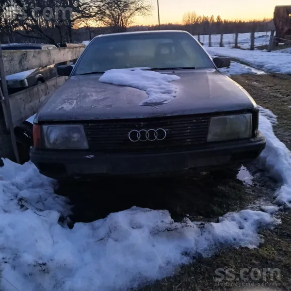 Audi Vecā automašīna iet, bet vajadzīgs ir sūknis. Kuzo