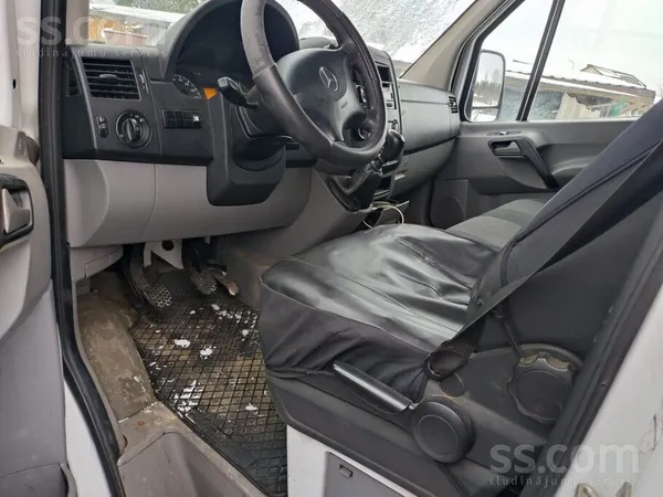 Mercedes Pārdod Mercedes Sprinter 311 ar 9 sēdvietām. Tikko