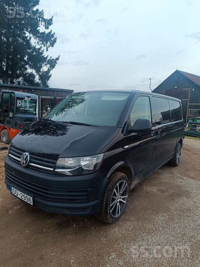 Volkswagen Garā bāze, sakabes āķis, abās pusēs bīdāmās durvis