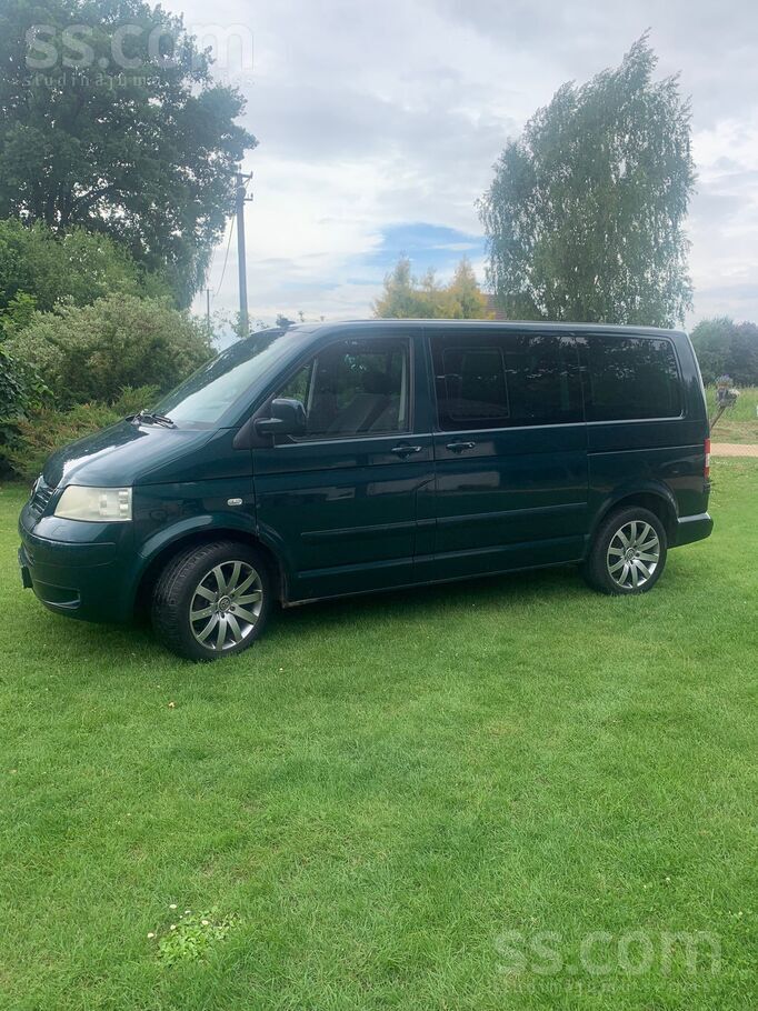 Vw Multivan. Manuālis 6 atrumi 2.5 dīzelis 128kw . Ar 7-sedvietām. ekonomisk