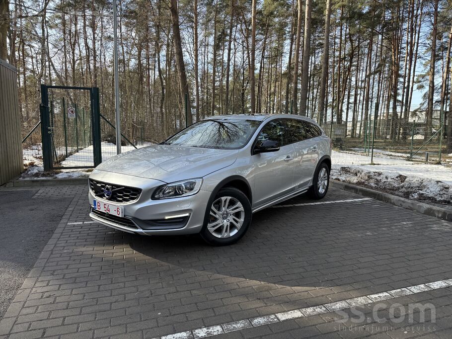 Volvo Tikko ievests Volvo V60 Cross Country 2.0 dīzelis