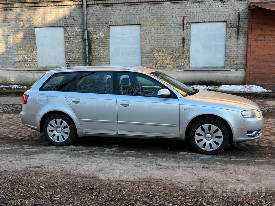 Audi Pārdodu Audi A4.