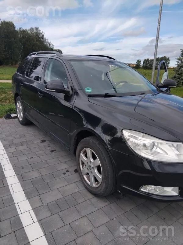 Skoda Продаю свою Škoda Octavia Combi 2.0 Tdi, автомат