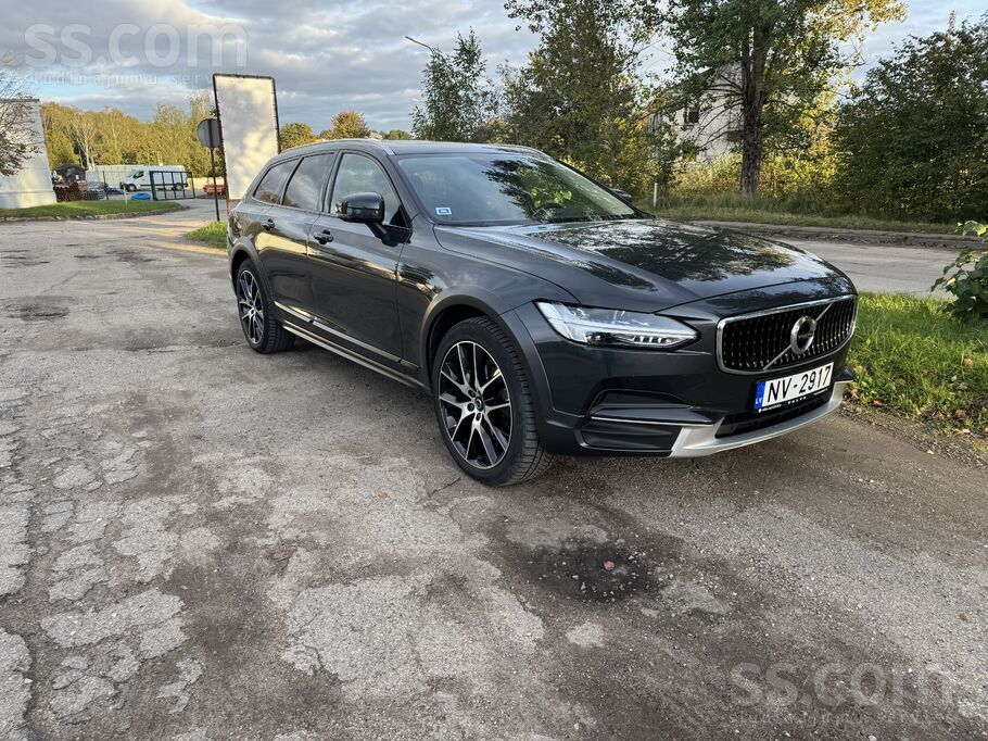 Volvo Volvo V90 Cross Country D4 Awd 140 kW/190 ZS. Cena