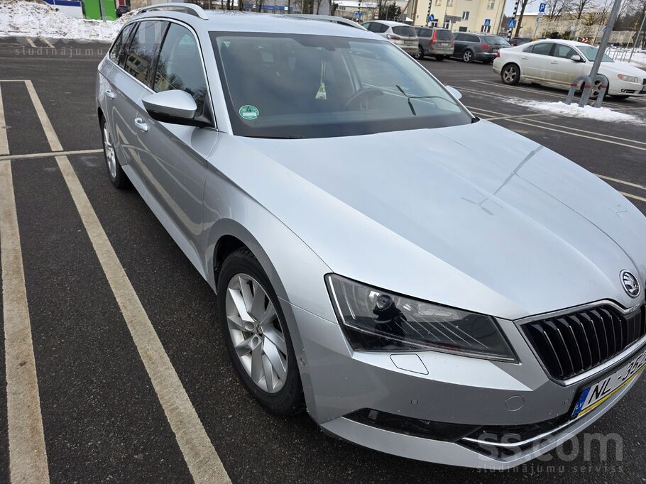 Skoda Superb, 2.0 110kW dīzelis, 6 ātrumi mehānika. 