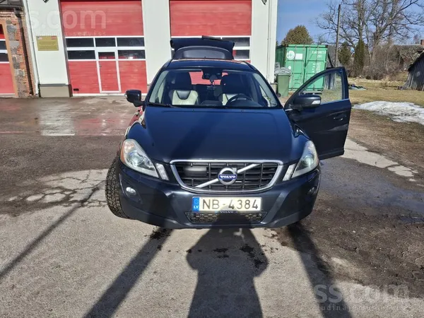 Volvo Pārdod volvo xc60 2.4 d5 awd 151kw. Tiko izzieta T