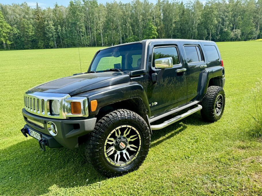 Pārdod Hummer H3, 2006. gads, 3.5 benzīns / Lpg
Pārdodu Hummer H3, 2006.