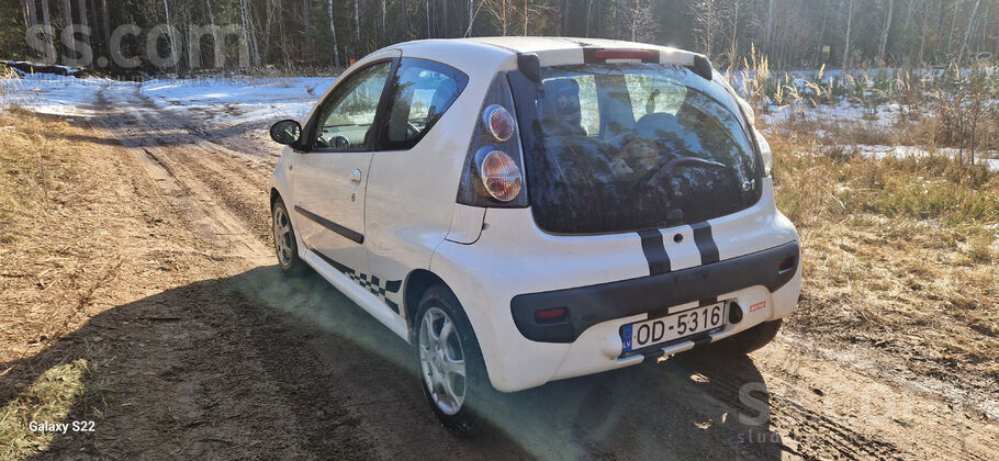 Pārdodas Citroen C1, maza, ekonomiska mašīnīte. Ideāla mašīna pilsētai, ļoti
