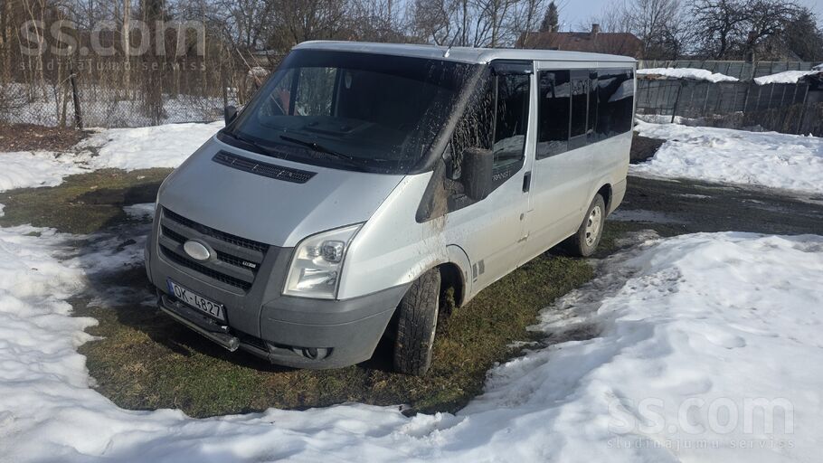 Ford Хороший крепкий бус вся информатция по телефону во