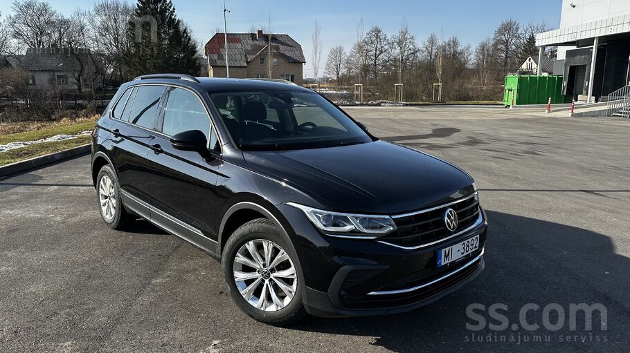 Pārdod uzticamu un ekonomisku auto labā tehniskā stāvoklī ar 1.5 benzīna dzi
