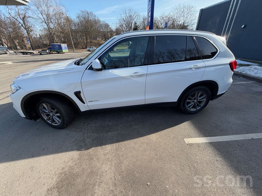 BMW Pārdodu labi koptu un mīļu sev auto saistībā ar ci