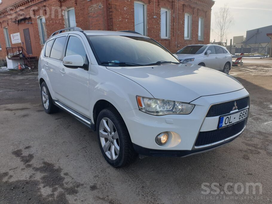 Из Франции. Оригинальный пробег 165189. 4Wd. Новая резина M+S. В хорошем тех