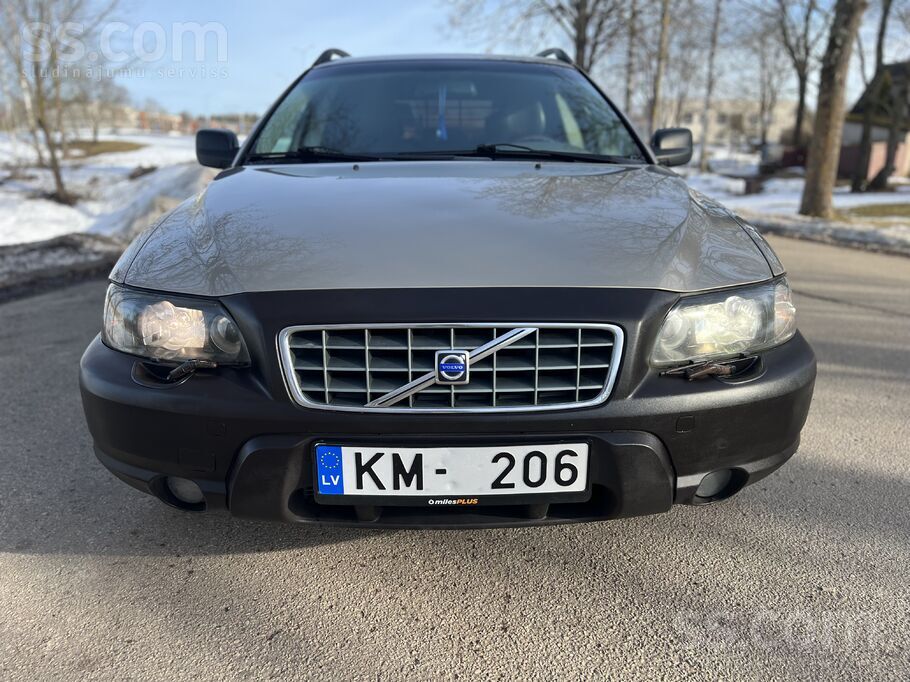 Volvo Машина в хорошем состоянии 2.4д5 мотор 120киловат 