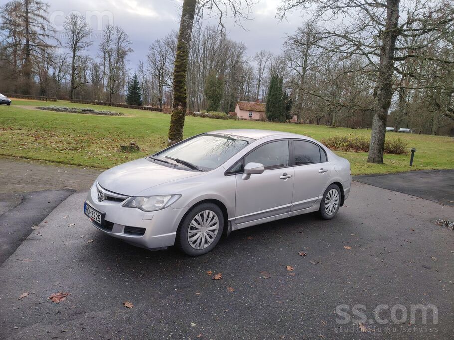 Honda Pārdodu uzticamo Honda Civic ar labāko dzinēju šim