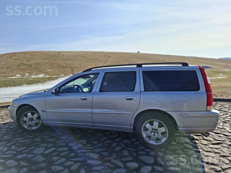 Volvo Ru:техосмотр 01.12.2026 Volvo V 70 2006 год, 2.4D 