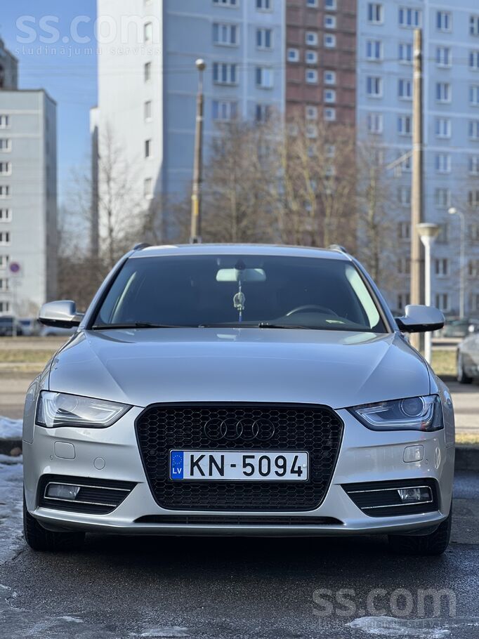 Audi Tiek pārdots akurats, uzticams ģimenes draugs. 