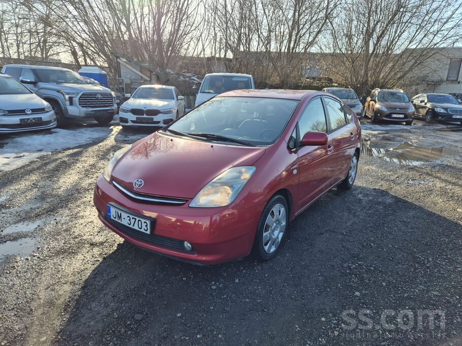 Toyota Toyota Prius 1.5l hibrīds. 57kw