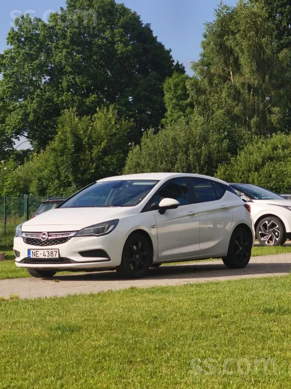 Opel Auto iedarbinat var, bet raustās. Iepriekš bija pr