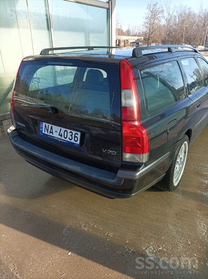 Volvo V70. Jauns starteris, jauns generators, parlasita 