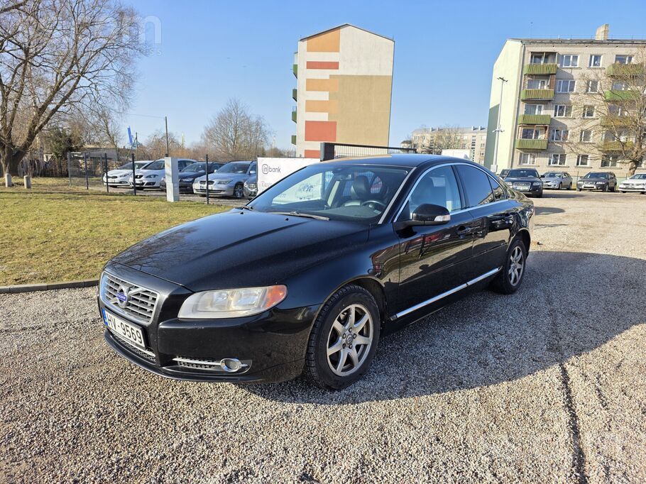 Volvo S80 2010.g. facelift modelis D3 2.0d 120kW ar automātisko kārbu. Ar sa
