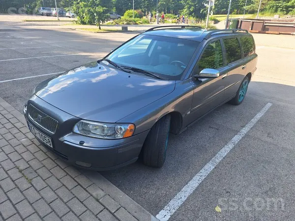 Volvo Pārdod Volvo V 70. 4x4. 2.4 d 120kw. Jauna tehnisk