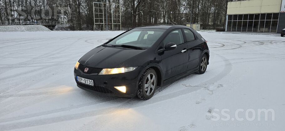 Honda Pārdodu uzticamu un ekonomisku auto ikdienas brauk