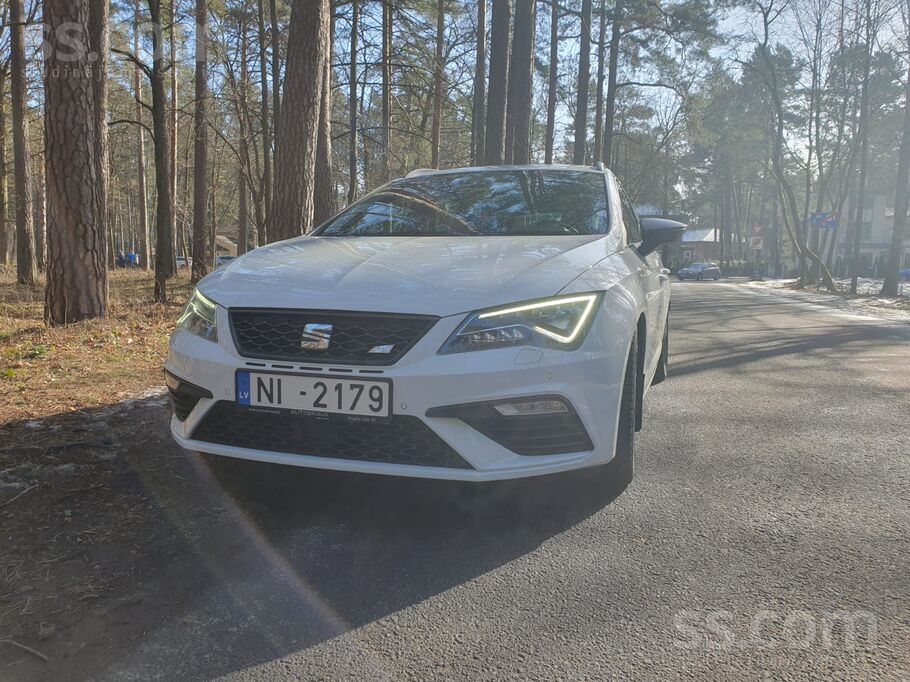 Cupra, 300zs, 4X4, sporta Dsg, F1 pārslēdzēji pie stūres, maksimālā pakotne
