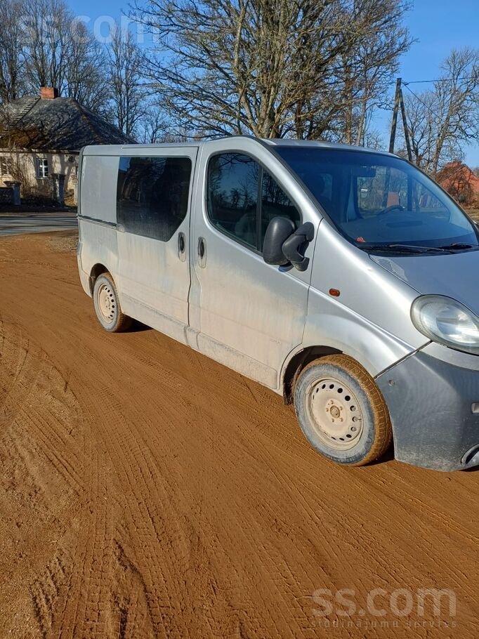 Pārdodu kravas transporta furgonu(darba busiņu)Opel Vivaro, 2002.g. , 1, 9li