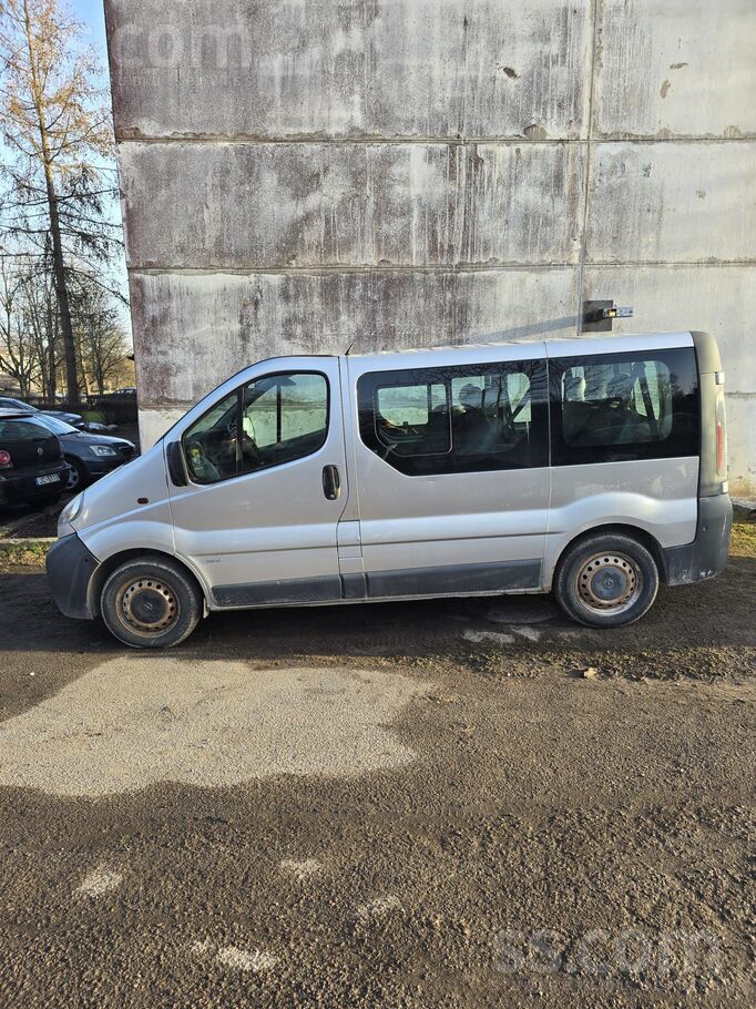 Opel Pārdod Opel Vivaro. Svaiga apskate, jaunas bukses,
