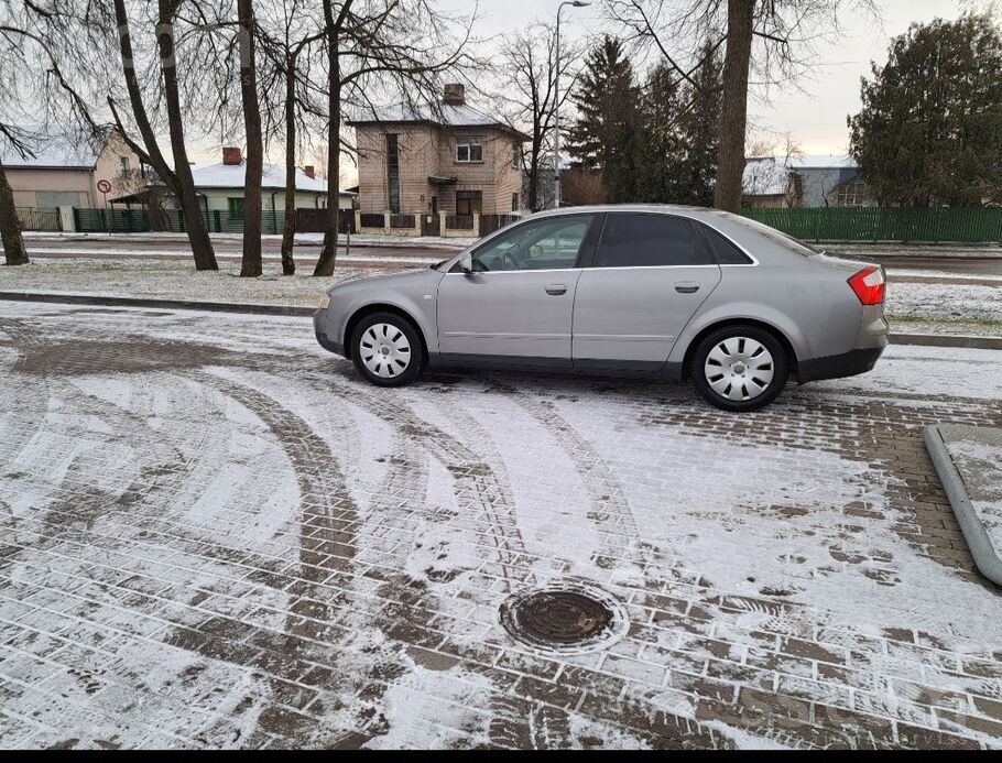 Audi Părdodu Audi A4 B6, 1.9tdi 96kw 130zs, ekanomisks 