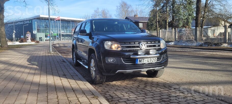 Volkswagen Pārdodu VW Amarok 2.0, 132kW, 8Xat, ādas salons, s