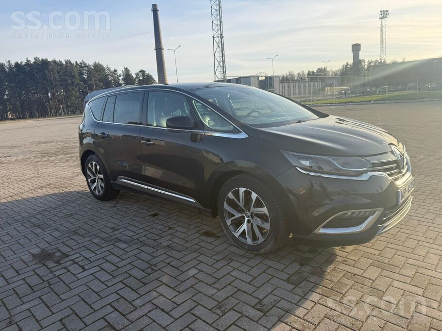 Renault Espace, 7 vietīgs. 
Ļoti ērts un ietilpīgs auto. 
Labi komplektēts