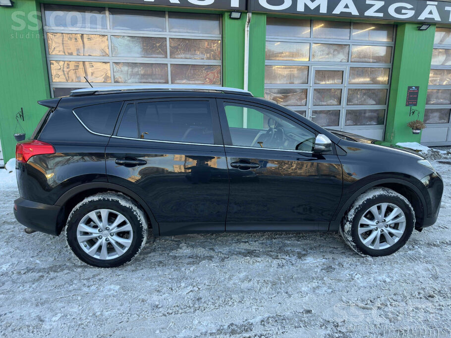 Toyota Auto labā tehniskā stāvoklī, ar mazu, pierādāmu no