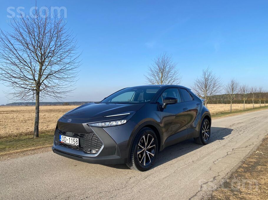 Toyota Pārdodu Toyota C-Hr, 1.8 hibrīds. Styleplus komple