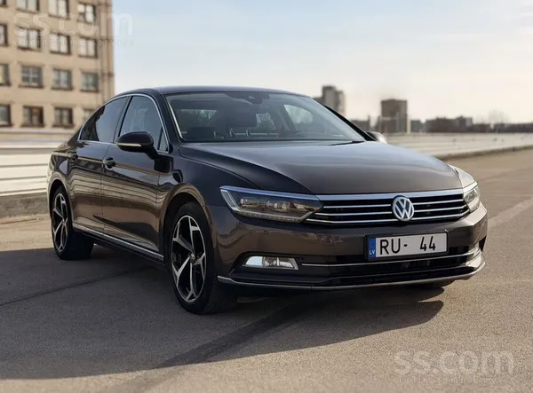 Volkswagen Volkswagen Passat B8 Highline bagātīgā komplektāci