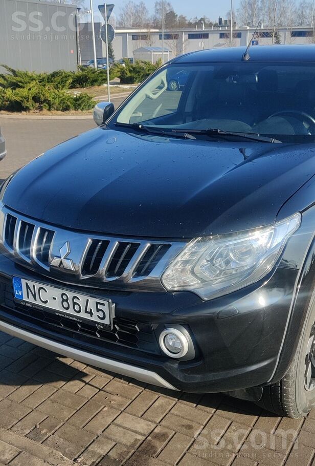 Uzņēmums pārdod Mitsubishi L200. Nobraukums 220000km, pārbaudāms. Tikko izie