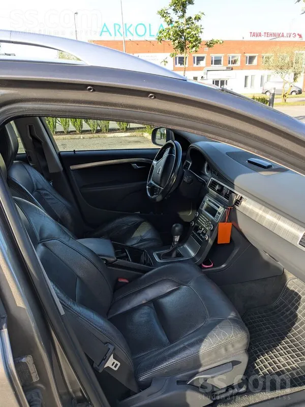 Volvo Pārdodu Volvo V70 -labais 5 cilindru Volvo dzinējs