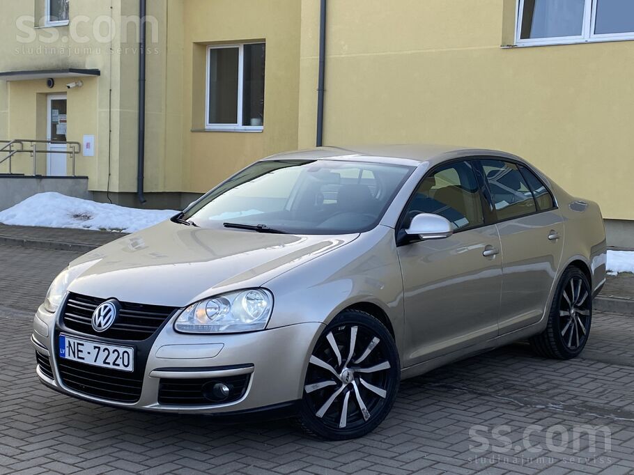 Volkswagen Pārdodam mūsu ģimenes draugu VW Jetta. 