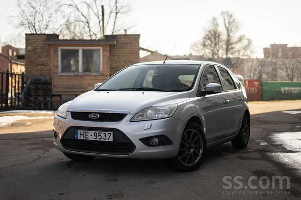 Ford Pārdodu labu ford focus 1.6benz/gaze. Auto ļoti la